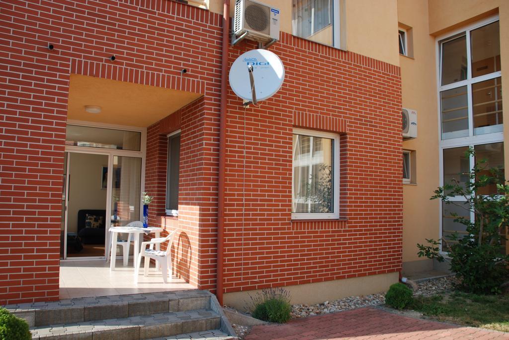 Romai Apartmanhaz Daire Hévíz Oda fotoğraf